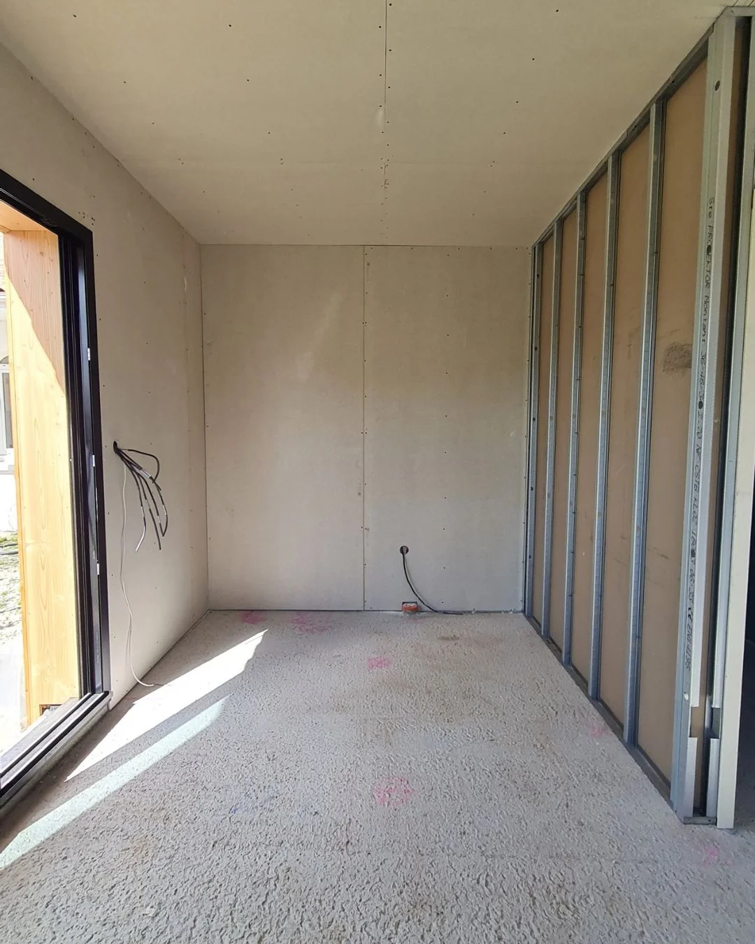 Rénovation d'un studio de 16m² à Saint-Médard-en-Jalles : photos avant travaux cuisine